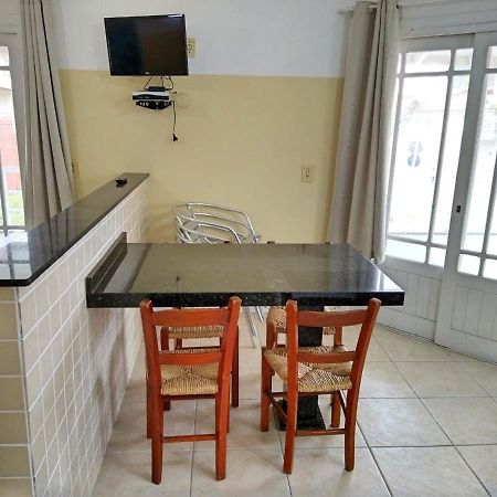 Апартаменти Ap 1 Dorm - Res Ilha Das Gales - Ate 4 Pessoas Бомбіняс Екстер'єр фото