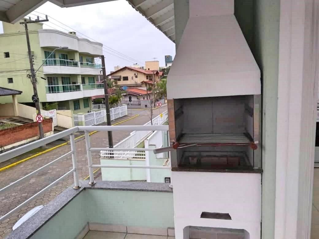 Апартаменти Ap 1 Dorm - Res Ilha Das Gales - Ate 4 Pessoas Бомбіняс Екстер'єр фото